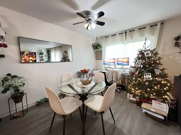 2971 Cowley Way #82, San Diego, CA 92117