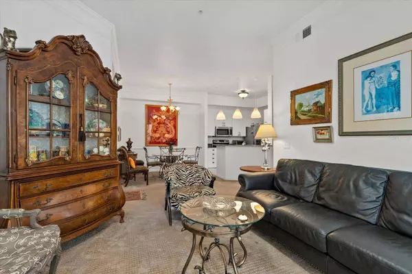 5134 NORTHRIDGE RD #303, Sarasota, FL 34238