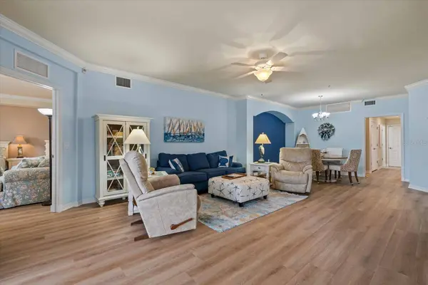 20181 RAGAZZA CIR #101, Venice, FL 34293