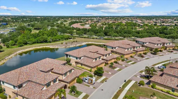 20080 RAGAZZA CIR #102, Venice, FL 34293