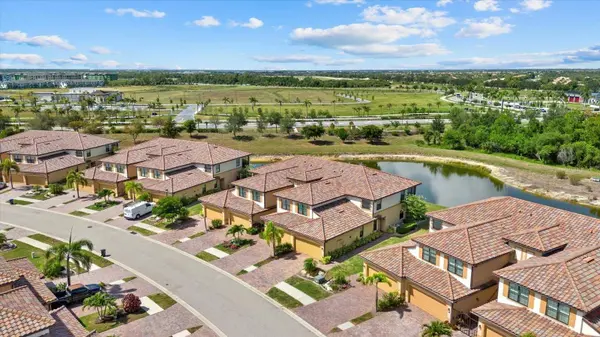 20080 RAGAZZA CIR #102, Venice, FL 34293
