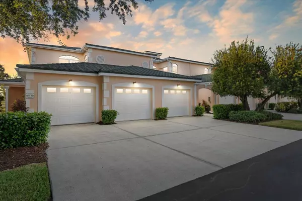 903 GONDOLA PARK DR #903, Venice, FL 34292