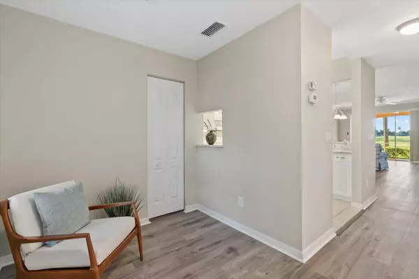 903 GONDOLA PARK DR #903, Venice, FL 34292