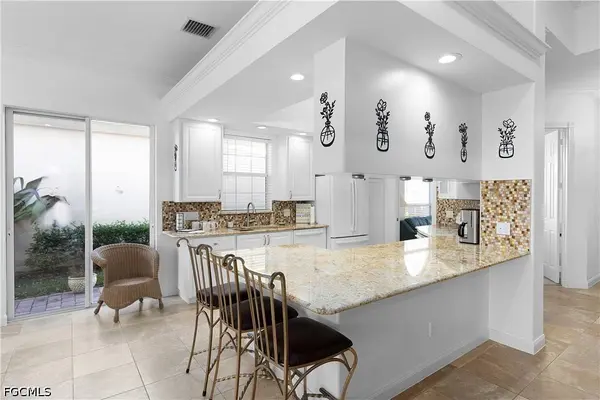 7983 Valentina CT, Naples, FL 34114