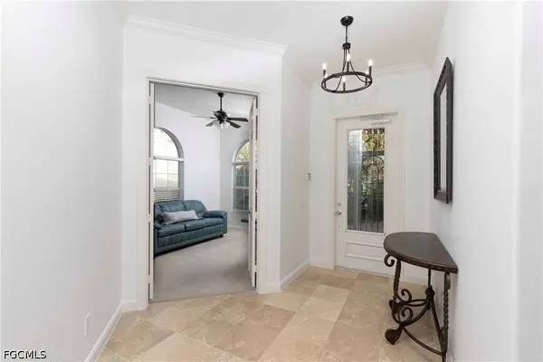 7983 Valentina CT, Naples, FL 34114