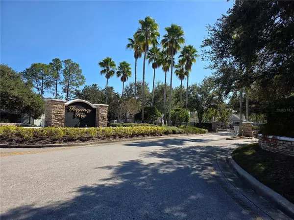 2484 LAKE WOODBERRY CIR, Brandon, FL 33510