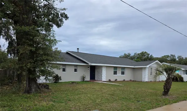 5611 6TH ST, Zephyrhills, FL 33542