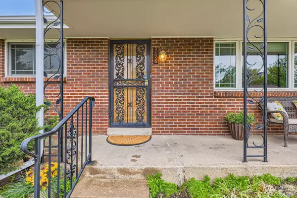 798 Alkire ST, Lakewood, CO 80401