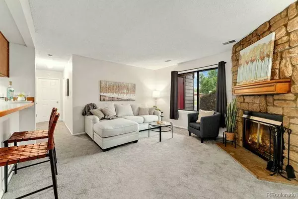 6388 Oak CT #104, Arvada, CO 80004