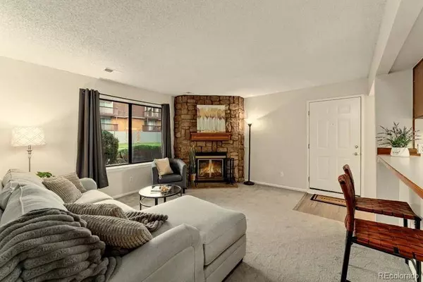 6388 Oak CT #104, Arvada, CO 80004