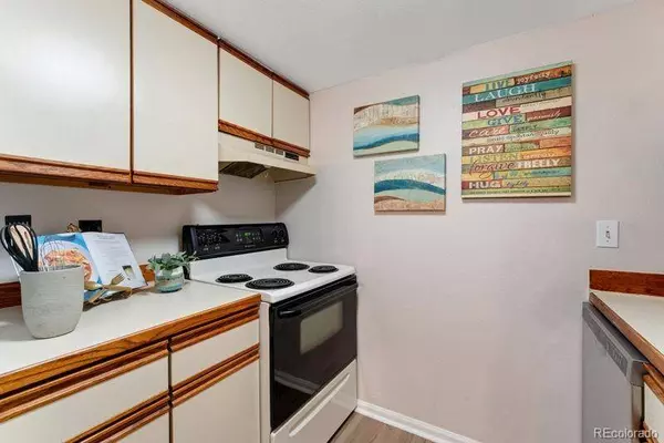 6388 Oak CT #104, Arvada, CO 80004