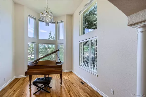 7482 Routt LN, Arvada, CO 80005