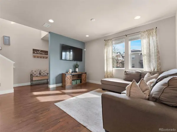 16189 E Elk DR, Denver, CO 80239