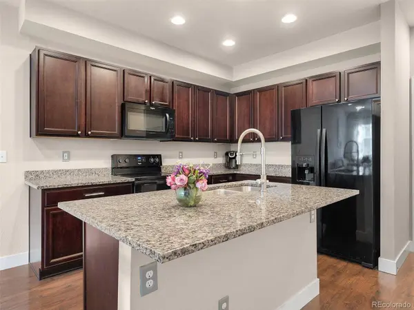 16189 E Elk DR, Denver, CO 80239