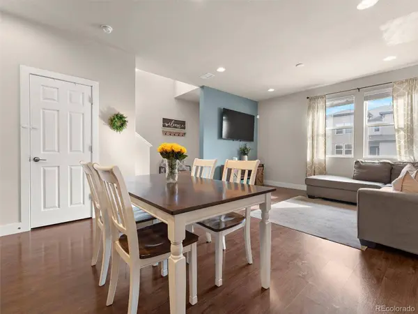 16189 E Elk DR, Denver, CO 80239