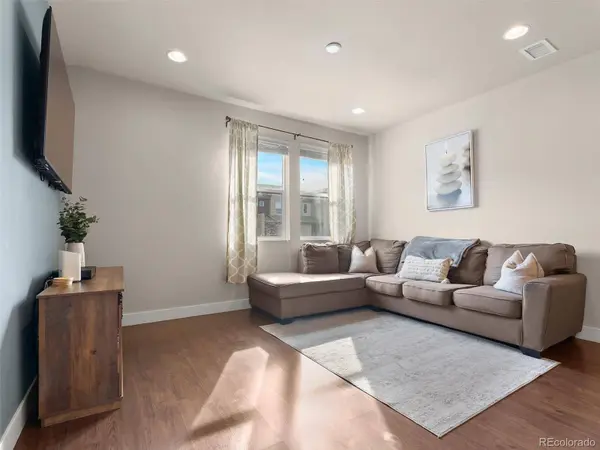 16189 E Elk DR, Denver, CO 80239