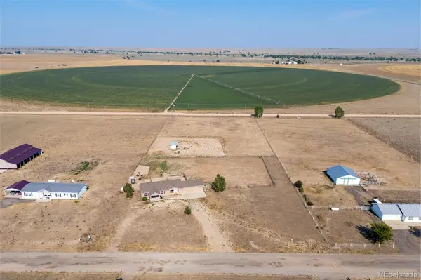 9 E Ranch Rd, Wiggins, CO 80654-7532
