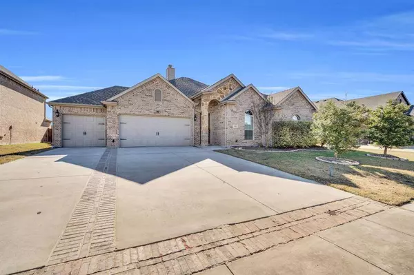 430 Hillstone Drive, Midlothian, TX 76065