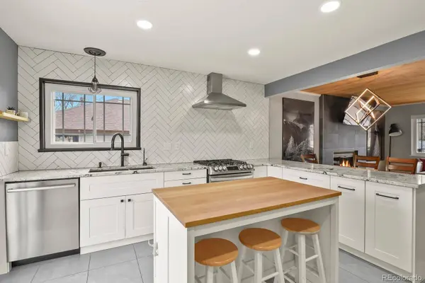 7947 W Brook DR, Littleton, CO 80128