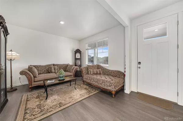 439 Bluebird RD, Johnstown, CO 80534