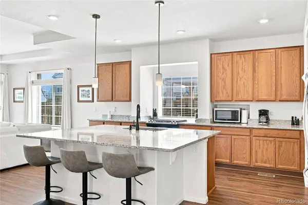 58 S Oak Hill CT, Aurora, CO 80018