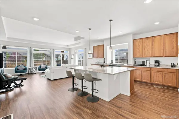 58 S Oak Hill CT, Aurora, CO 80018