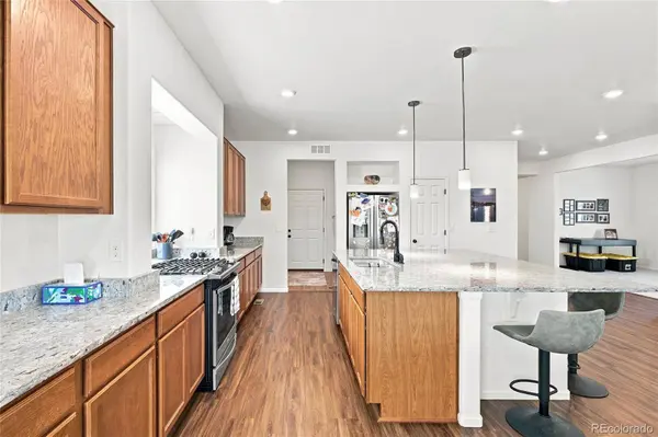 58 S Oak Hill CT, Aurora, CO 80018