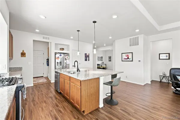 58 S Oak Hill CT, Aurora, CO 80018