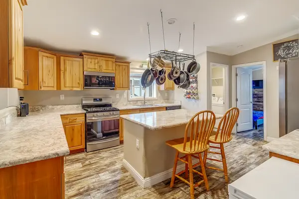 120 Juniper Cir, Log Lane Village, CO 80705-4860