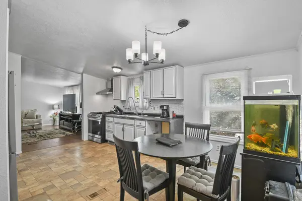 454 Birch St, Hudson, CO 80642-5043