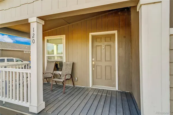 120 Juniper CIR, Log Lane Village, CO 80705