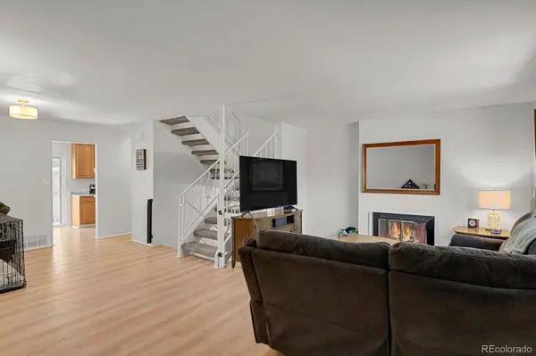 living area of 1235 S Monaco Street Pkwy, Denver, CO 80224