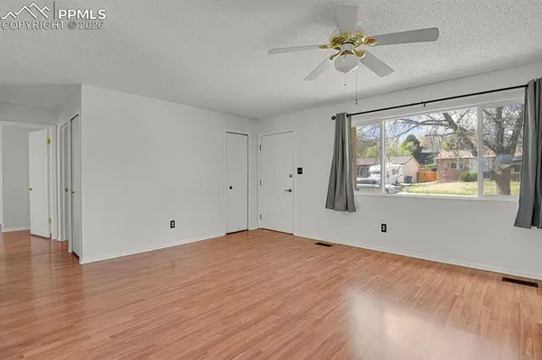 2815 Sage ST, Colorado Springs, CO 80907