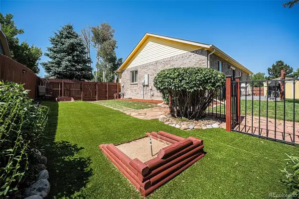 1030 S Fulton Ave, Fort Lupton, CO 80621-1289