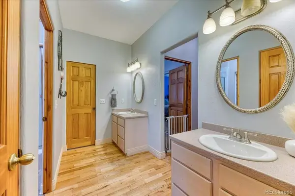 5400 S Alkire St, Littleton, CO 80127-1408