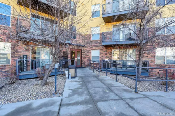 9019 E Panorama CIR #D416, Englewood, CO 80112