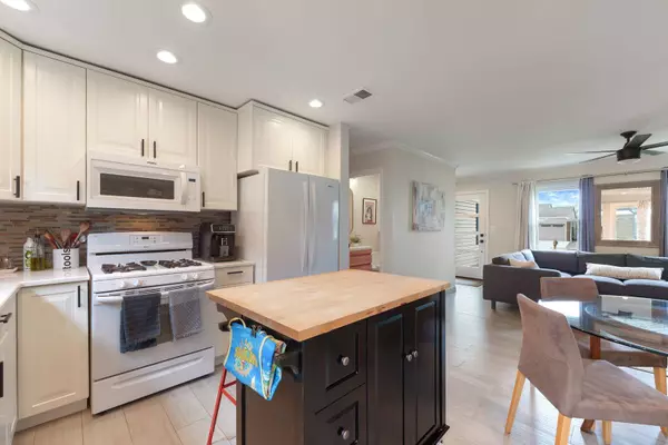 5045 Rochester Drive, Hoffman Estates, IL 60010