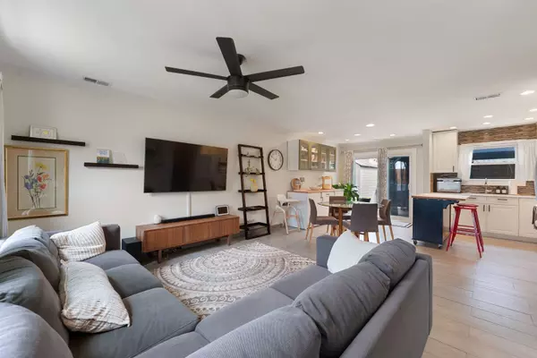 5045 Rochester Drive, Hoffman Estates, IL 60010