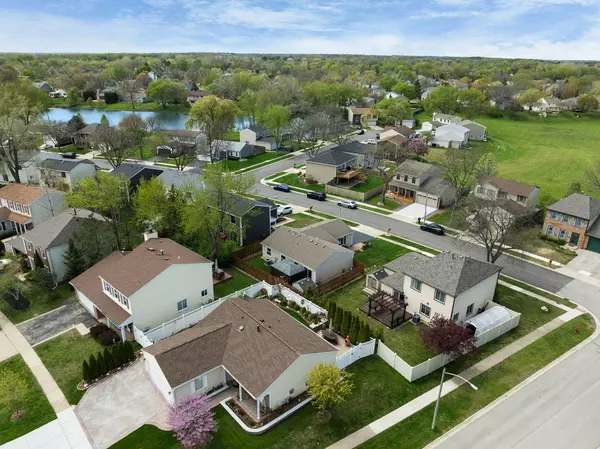 5045 Rochester Drive, Hoffman Estates, IL 60010