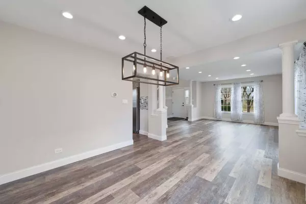 1947 Lucille Lane, Hanover Park, IL 60133