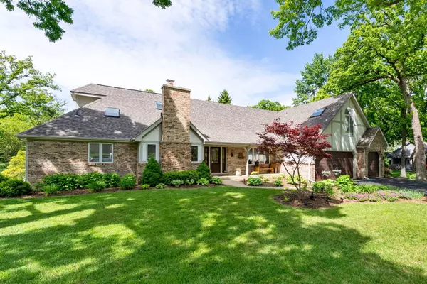 29w280 Old Wayne Court, West Chicago, IL 60185