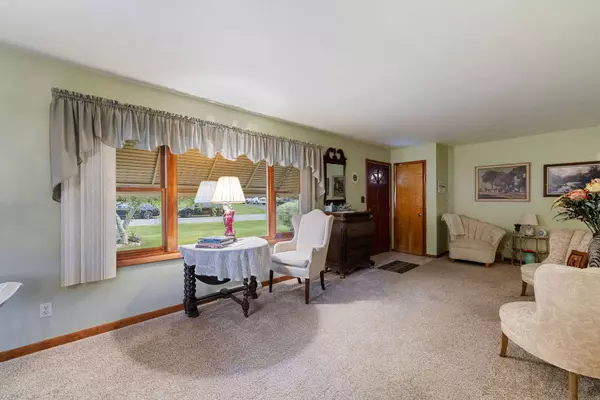 5116 W Shore Drive, Mchenry, IL 60050