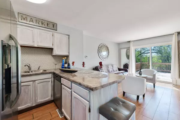 27W149 Cooley Avenue, Winfield, IL 60190