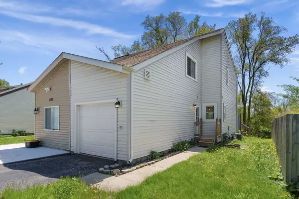 27W149 Cooley Avenue, Winfield, IL 60190