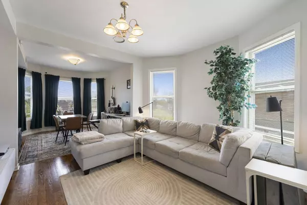 1630 N Avers Avenue, Chicago, IL 60647