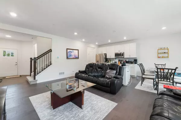 2666 Martini Street, Mundelein, IL 60060