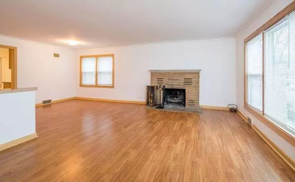 1705 S Crescent Avenue, Park Ridge, IL 60068