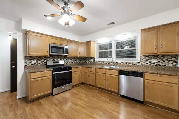 1941 N 19th Avenue #2, Melrose Park, IL 60160