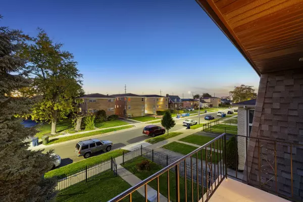 1941 N 19th Avenue #2, Melrose Park, IL 60160