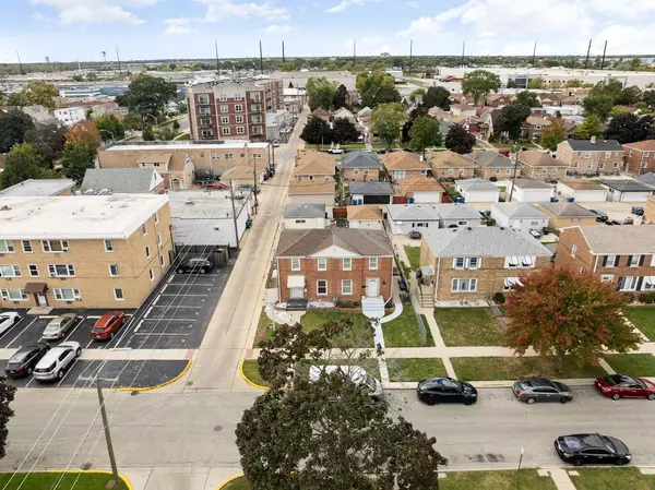 1514 N 22nd Avenue, Melrose Park, IL 60160